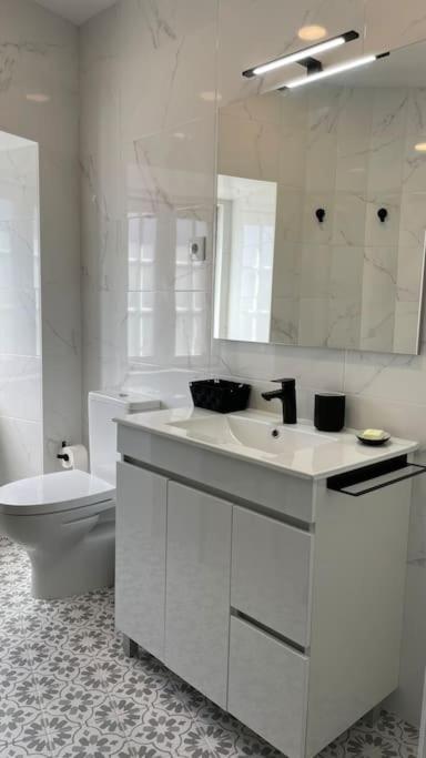 Holiday home Perquilhas House Freixial do Campo