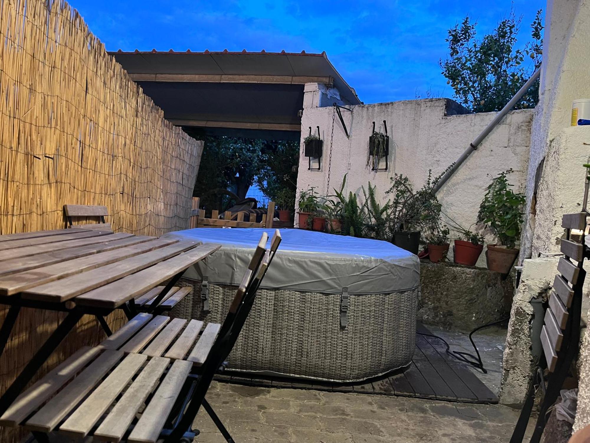 Perquilhas House